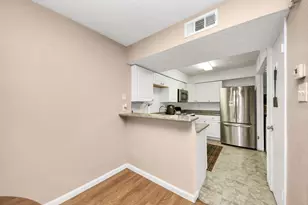 10555 Turtlewood Ct, Houston, TX 77072 - Photo 8