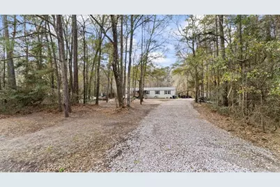212 Highland Drive, Huntsville, TX 77320 - Photo 2