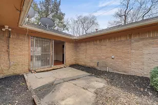 8103 Glenvista St, Houston, TX 77061 - Photo 26