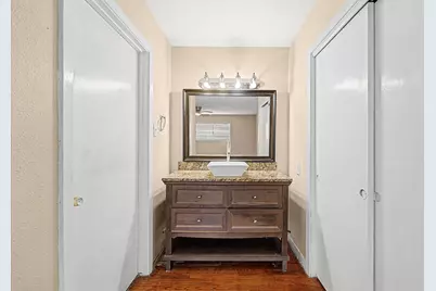 8103 Glen Vista Street, Houston, TX 77061 - Photo 22