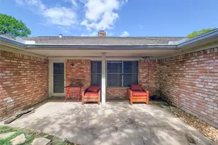 13823 Piping Rock Ln, Houston, TX 77077 - Photo 32