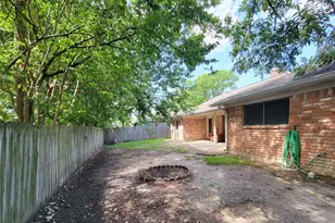 13823 Piping Rock Ln, Houston, TX 77077 - Photo 34