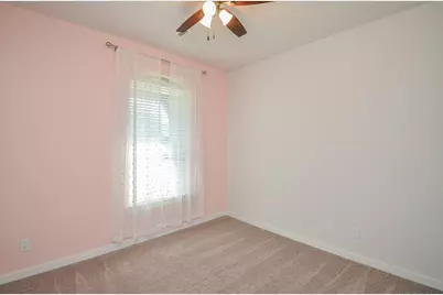 7135 Pondhawk Drive, Katy, TX 77493 - Photo 12