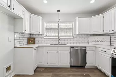 4634 Stonemede Drive, Friendswood, TX 77546 - Photo 12
