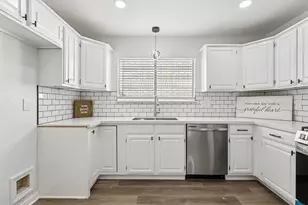 4634 Stonemede Dr, Friendswood, TX 77546 - Photo 12