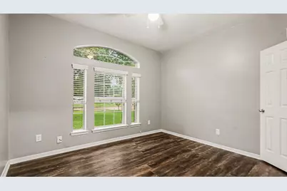 8410 Piping Rock, Baytown, TX 77523 - Photo 12