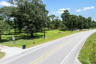 28667 Fm 2090 Rd, Splendora, TX 77372 - Photo 14