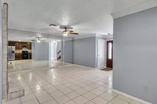 10919 Pigeonwood Dr, Houston, TX 77089 - Photo 8