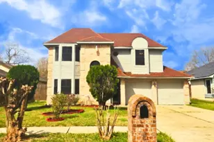 10919 Pigeonwood Dr, Houston, TX 77089 - Photo 2