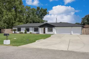 7823 Vegas St, Humble, TX 77396 - Photo 2