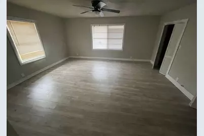 5229 Rue Street, Houston, TX 77033 - Photo 8