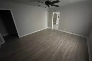 5229 Rue St, Houston, TX 77033 - Photo 2