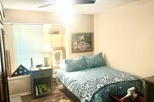 15715 Mill Point Dr, Houston, TX 77059 - Photo 14
