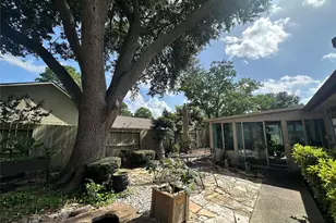 15715 Mill Point Dr, Houston, TX 77059 - Photo 22