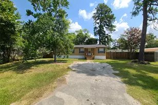 5414 Five Oaks Dr, Spring, TX 77389 - Photo 2