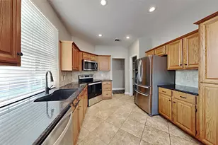 3810 Echo Mountain Dr, Houston, TX 77345 - Photo 4