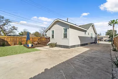 1311 Walton Street, Houston, TX 77009 - Photo 30