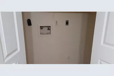 8527 Ashlawn Drive, Houston, TX 77083 - Photo 12