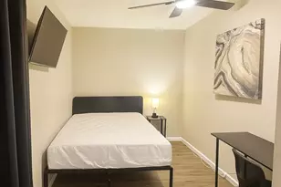 5400 Lotus St, Houston, TX 77085 - Photo 4