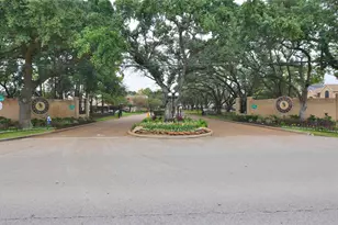 8003 Oakwood Forest Dr, Houston, TX 77040 - Photo 2