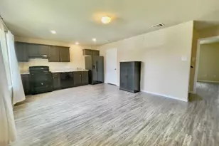 16666 E Hammon, Montgomery, TX 77316 - Photo 2