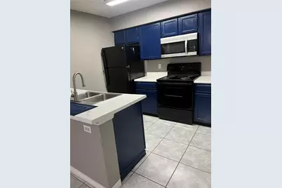 3900 Woodchase Drive #163, Houston, TX 77042 - Photo 4