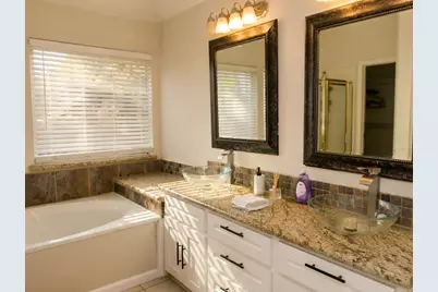 15922 Cutten Road, Houston, TX 77070 - Photo 8