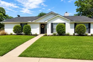 2204 S Fisher Ct, Pasadena, TX 77502 - Photo 1