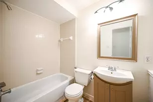 11906 Dinosaur Valley Dr, Sugar Land, TX 77498 - Photo 10