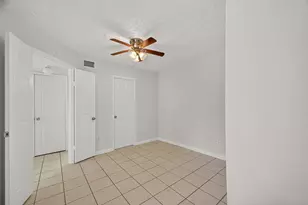 10555 Turtlewood Ct, Houston, TX 77072 - Photo 14