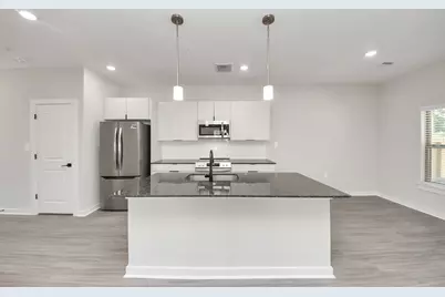 7711 Longmire Road #200, Conroe, TX 77304 - Photo 2