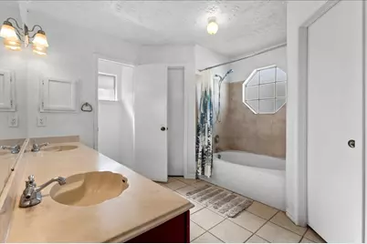 14315 Royal Hill Drive, Houston, TX 77083 - Photo 16