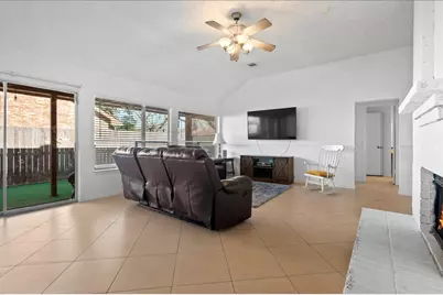 14315 Royal Hill Drive, Houston, TX 77083 - Photo 10