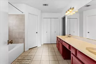 14315 Royal Hill Dr, Houston, TX 77083 - Photo 18