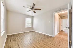8759 Josie St, Houston, TX 77029 - Photo 12