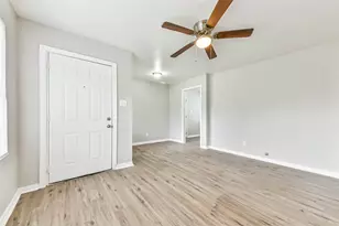 8759 Josie St, Houston, TX 77029 - Photo 6