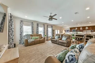 429 Jeanie Lynne Circle, Tiki Island, TX 77554 - Photo 6