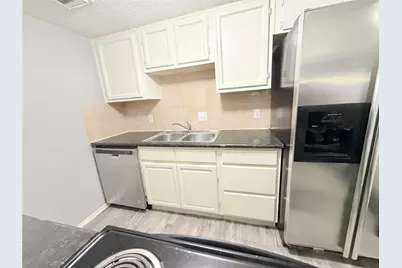 9461 Pagewood Lane #9461, Houston, TX 77063 - Photo 12