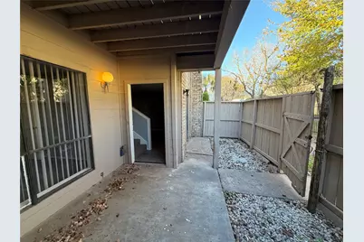 9461 Pagewood Lane #9461, Houston, TX 77063 - Photo 4