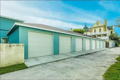 2428 Bernardo De Galvez Avenue, Galveston, TX 77550 - Photo 12