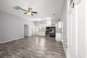 10871 Coaster Ln, Conroe, TX 77306 - Photo 16