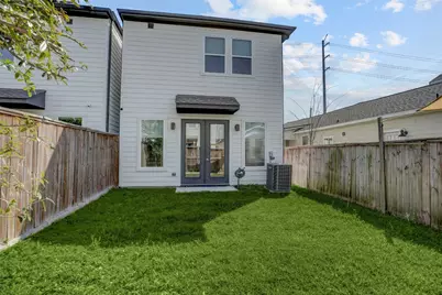 2413 Chapman Street, Houston, TX 77009 - Photo 18
