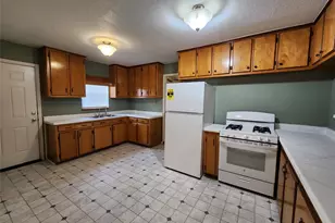 36 18th Ave N, Texas City, TX 77590 - Photo 6