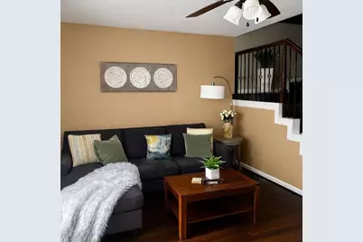 1831 Sherwood Forest Street #28, Houston, TX 77043 - Photo 2