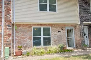 1831 Sherwood Forest St, Houston, TX 77043 - Photo 1