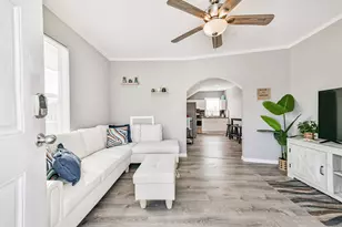2727 Avenue K, Galveston, TX 77550 - Photo 26