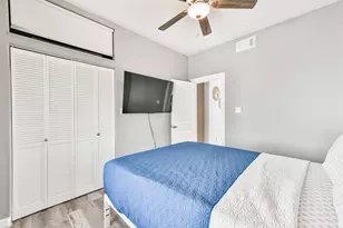 2727 Avenue K, Galveston, TX 77550 - Photo 18