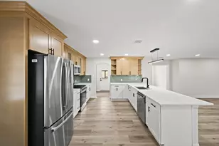 3011 Freshmeadows Dr, Houston, TX 77063 - Photo 16