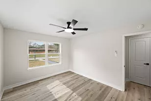 3011 Freshmeadows Dr, Houston, TX 77063 - Photo 36