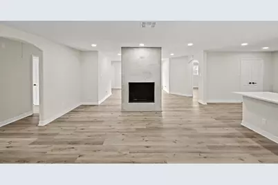 3011 Freshmeadows Drive, Houston, TX 77063 - Photo 10